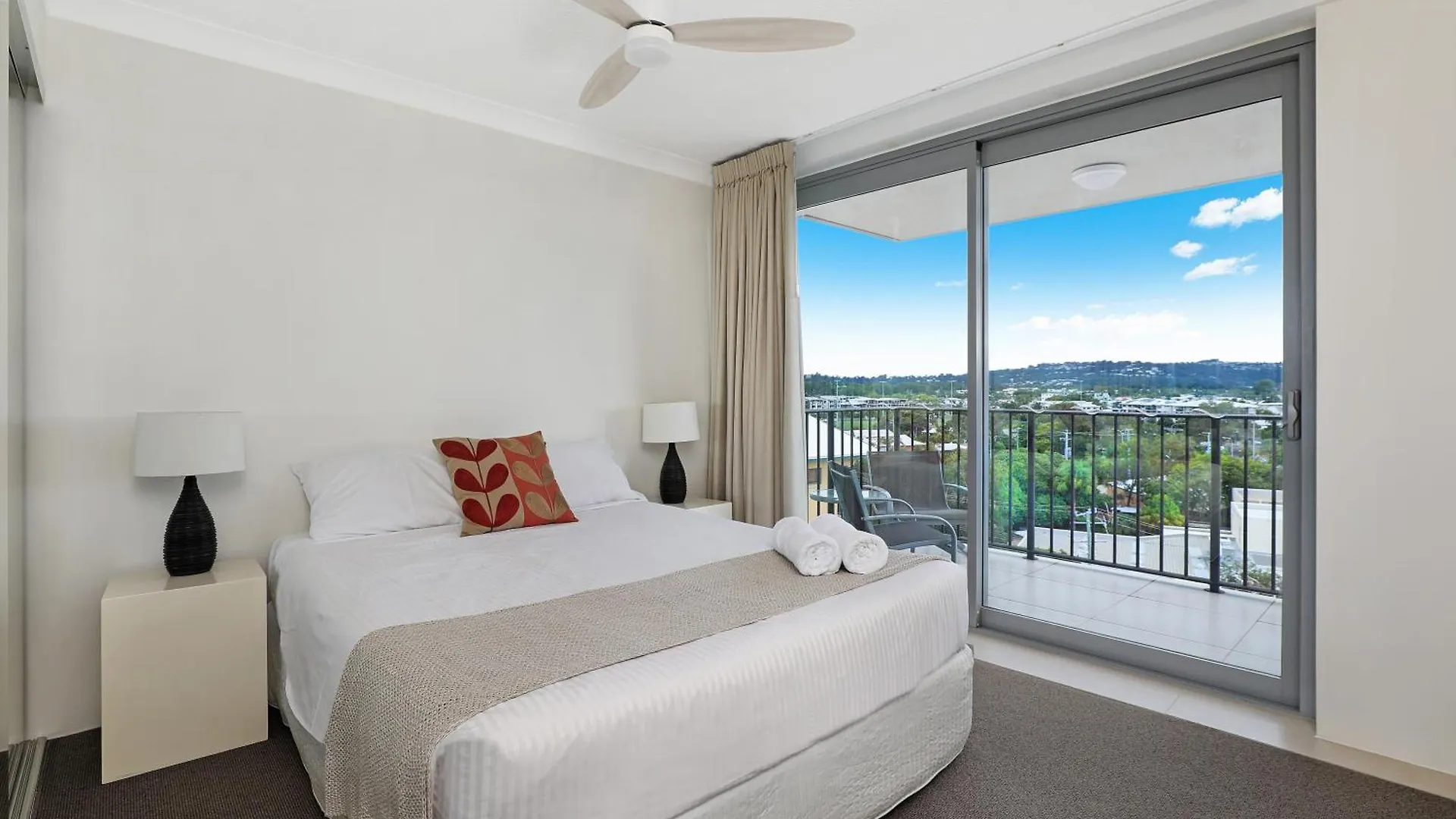 Majorca Isle Beachside Resort Maroochydore