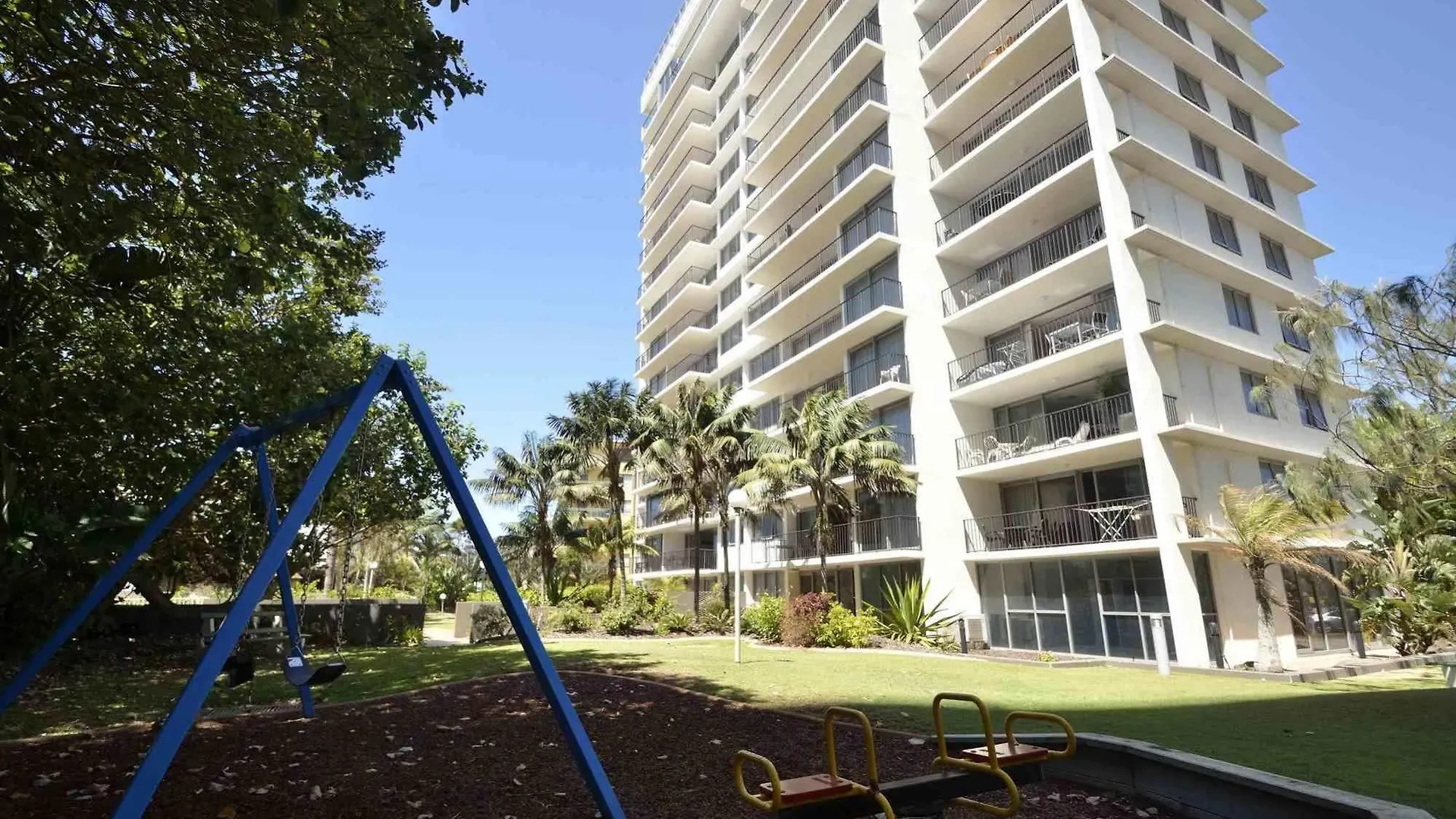 Majorca Isle Beachside Resort Maroochydore 4*,  Australia