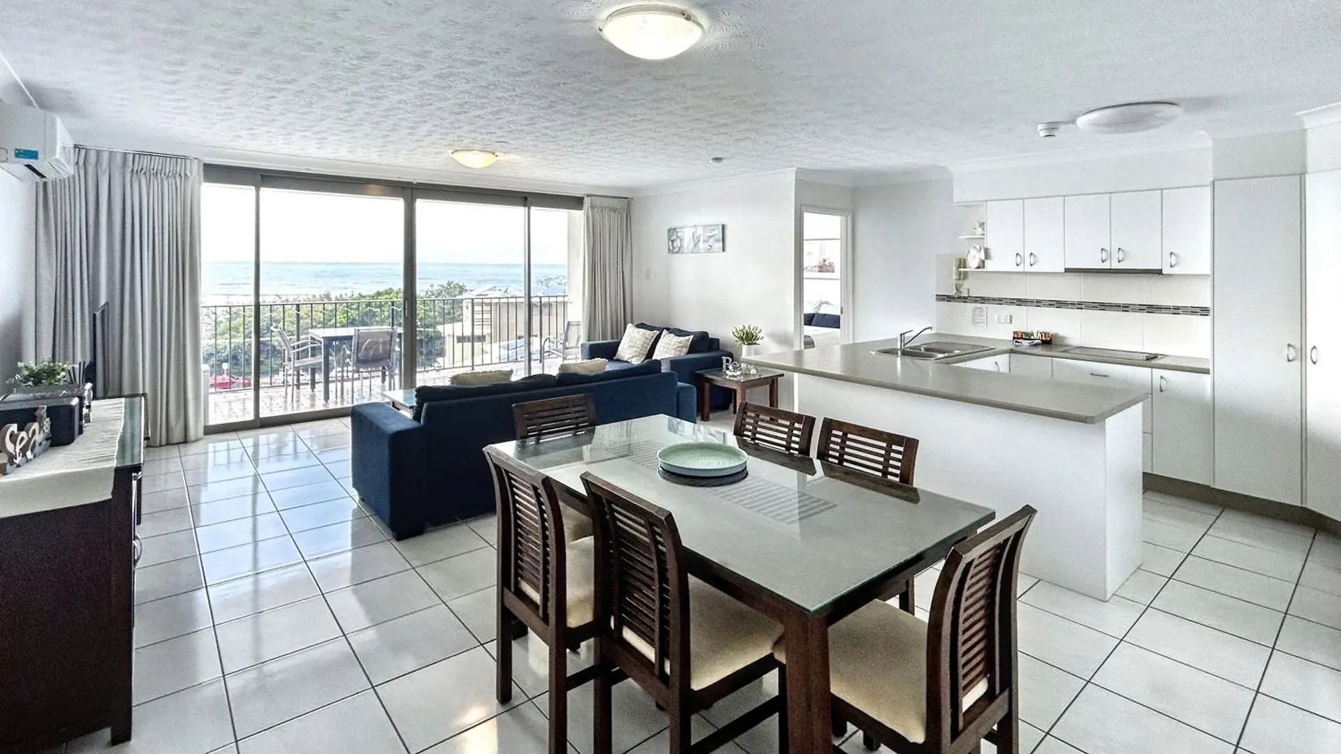 Majorca Isle Beachside Resort Maroochydore