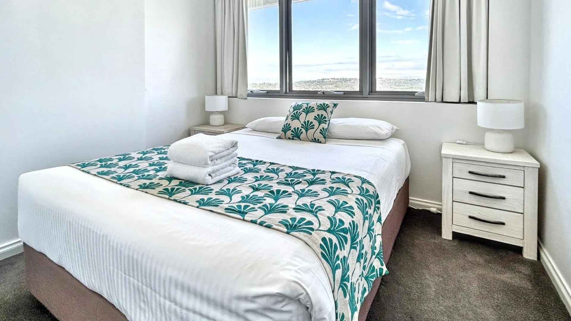 Majorca Isle Beachside Resort Maroochydore
