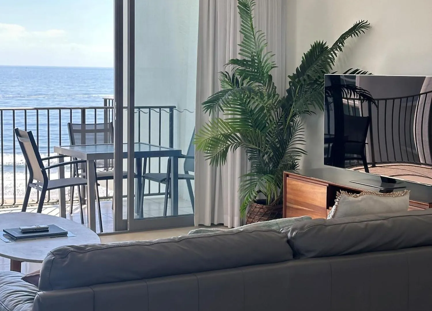 Majorca Isle Beachside Resort Maroochydore
