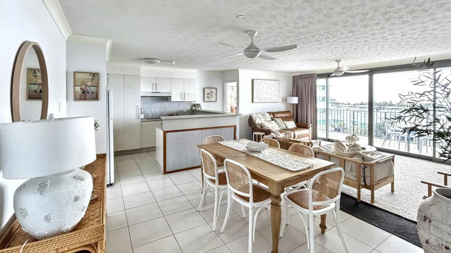 Majorca Isle Beachside Resort Maroochydore